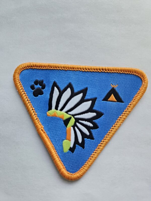 Badge de camp premières nations triangle