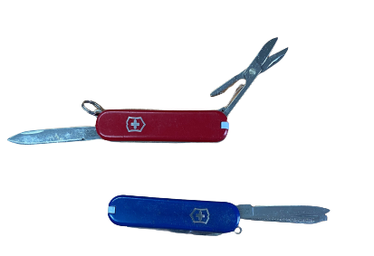 Petit couteau suisse usagé