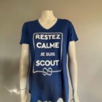 T-shirt / chandail "Restez calme, je suis scout" Femme